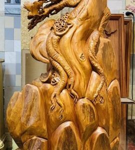 Đạt Ma Múa Võ Đứng Tùng Gỗ Hương