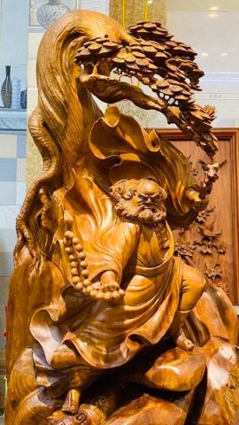 Đạt Ma Múa Võ Đứng Tùng Gỗ Hương