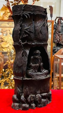 Đạt Ma Ngồi Thiền Khúc Tre Gỗ Trắc