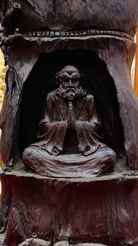 Đạt Ma Ngồi Thiền Khúc Tre Gỗ Trắc