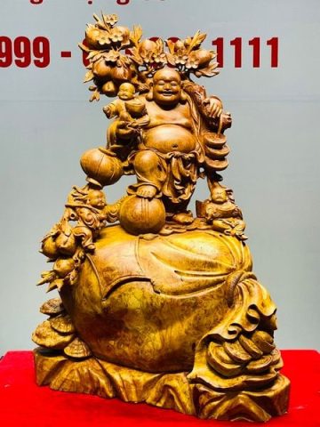 Di Lạc Tam Tiểu Vác Cành Đào Đứng Bao Tiền Gỗ Nu Hương