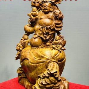 Di Lạc Tam Tiểu Vác Cành Đào Đứng Bao Tiền Gỗ Nu Hương