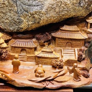 Thành Tâm Bái Phật Gỗ Hương Ôm Đá Tự Nhiên