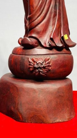 Quan Công Đứng Trống Gỗ Tử Đàn