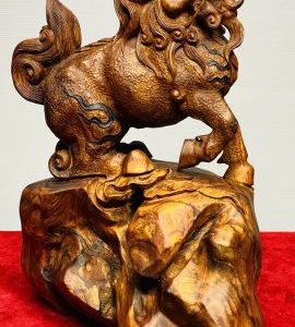 Kỳ Lân Gỗ Sưa