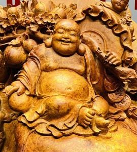 Di Lạc Tam Tiểu Vác Cành Đào Ngồi Bao Tiền Gỗ Nu Hương Ôm Đá