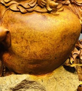 Di Lạc Tam Tiểu Vác Cành Đào Ngồi Bao Tiền Gỗ Nu Hương Ôm Đá
