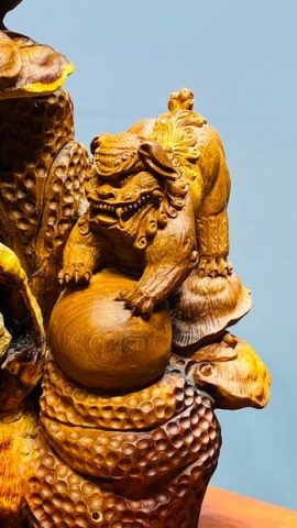 Di Lạc Tam Tiểu Vác Cành Đào Ngồi Bao Tiền Gỗ Nu Hương Ôm Đá