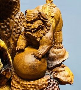 Di Lạc Tam Tiểu Vác Cành Đào Ngồi Bao Tiền Gỗ Nu Hương Ôm Đá
