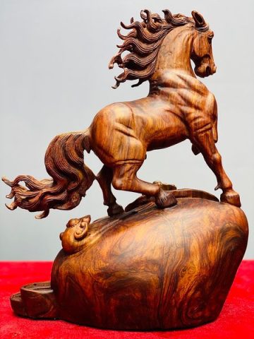 Nhất Mã Đứng Bao Tiền Gỗ Sưa