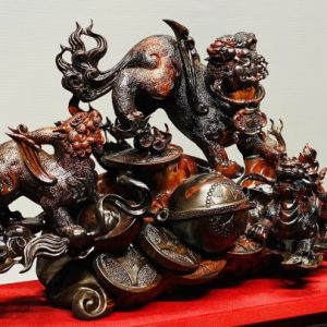 Tam Tỳ Hưu Vờn Cầu Gỗ Trắc