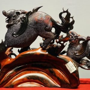 Tam Tỳ Hưu Vờn Cầu Gỗ Trắc