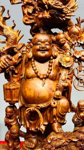 Di Lạc Ngũ Phúc vác đào đứng Long Nghê Gỗ Sưa