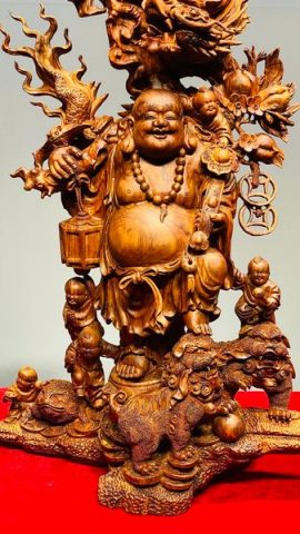 Di Lạc Ngũ Phúc vác đào đứng Long Nghê Gỗ Sưa