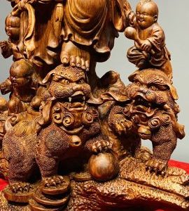 Di Lạc Ngũ Phúc vác đào đứng Long Nghê Gỗ Sưa