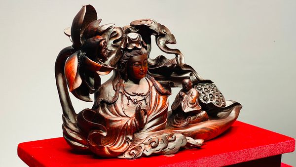 Nhất Tâm Bái Phật Gỗ Trắc