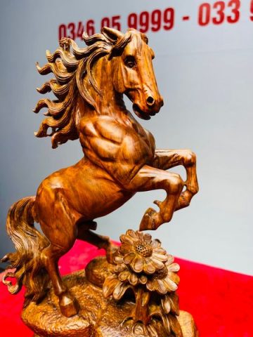 Nhất Mã Phi Thiên Gỗ Sưa