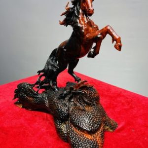 Nhất Mã Phi Thiên Gỗ Trắc
