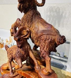 Tam Dương Đứng Bao Tiền Gỗ Nu Hương