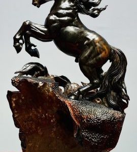 Nhất Mã Phi Thiên Gỗ Trắc