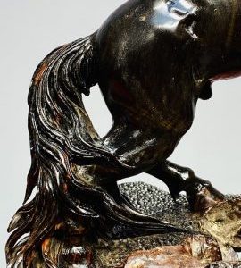 Nhất Mã Phi Thiên Gỗ Trắc