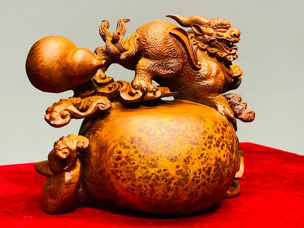 Tỳ Hưu Trấn Bao Tiền Gỗ Nu Hương