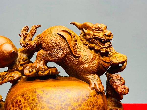 Tỳ Hưu Trấn Bao Tiền Gỗ Nu Hương
