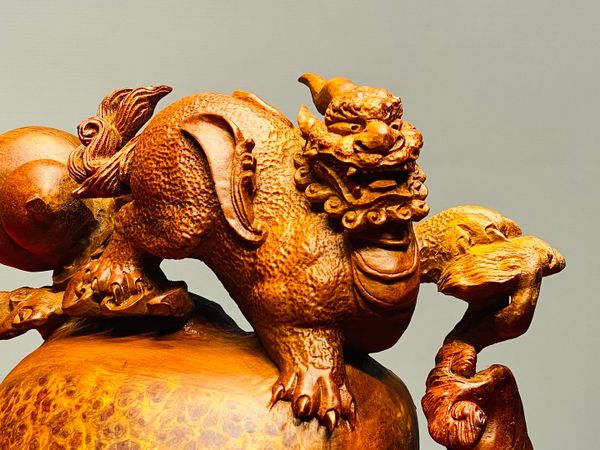Tỳ Hưu Trấn Bao Tiền Gỗ Nu Hương