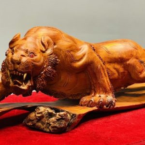 Mãnh Hổ Gỗ Hương