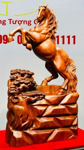 Nhất Mã Phi Thiên Gỗ Hương