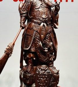 Quan Công Xách Đao Gỗ Tử Đàn