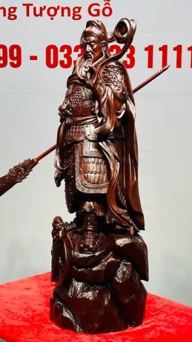 Quan Công Xách Đao Gỗ Tử Đàn