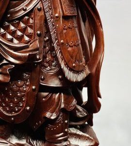 Quan Công Xách Đao Gỗ Tử Đàn