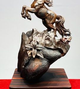 Nhất Mã Phi Thiên Gỗ Trắc