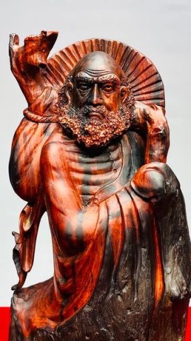 Đạt Ma Gỗ Trắc