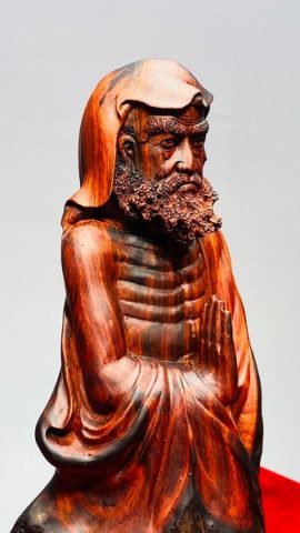 Đạt Ma Gỗ Trắc