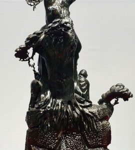 Ông Thọ Đứng Tùng Gỗ Mun Sừng