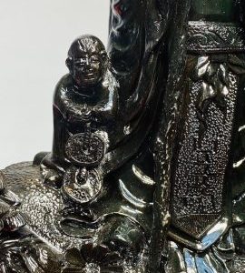 Ông Thọ Đứng Tùng Gỗ Mun Sừng