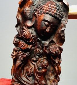 Nhất Tâm Bái Phật Gỗ Trắc