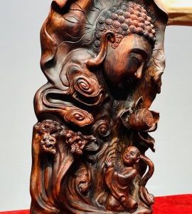 Nhất Tâm Bái Phật Gỗ Trắc