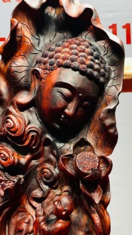 Nhất Tâm Bái Phật Gỗ Trắc