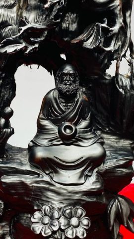 Đạt Ma Ngồi Thiền Gỗ Trắc