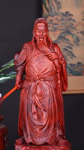 Quan Công Xách Đao Gỗ Tử Đàn