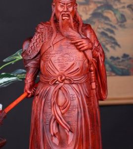 Quan Công Xách Đao Gỗ Tử Đàn