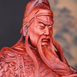 Quan Công Xách Đao Gỗ Tử Đàn