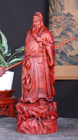 Quan Công Xách Đao Gỗ Tử Đàn