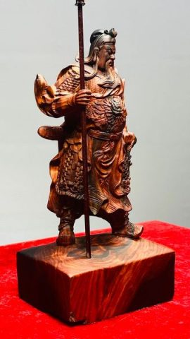 Quan Công Chống Đao Gỗ Trắc