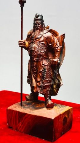 Quan Công Chống Đao Gỗ Trắc