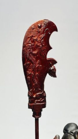Quan Công Chống Đao Gỗ Trắc