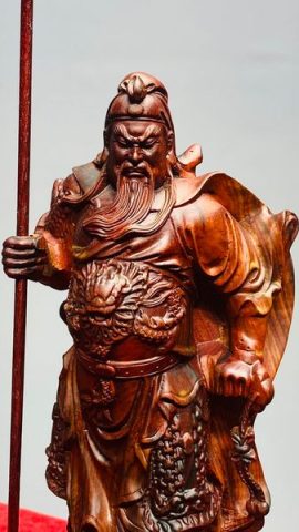Quan Công Chống Đao Gỗ Trắc